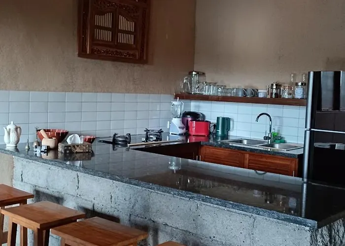 Tepi Villa *